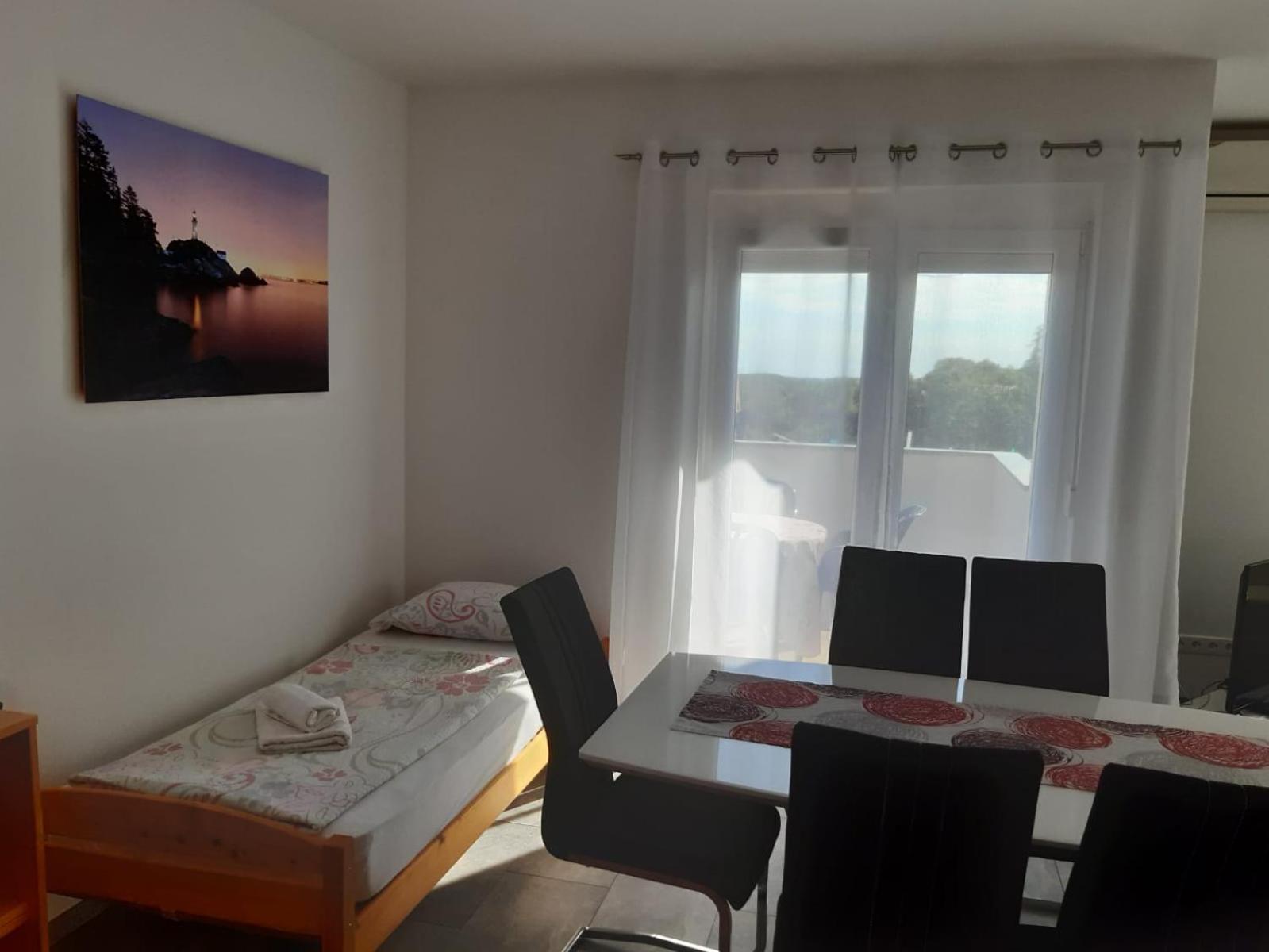 Apartments Ivana With The Pool روفينجسكو سيلو المظهر الخارجي الصورة