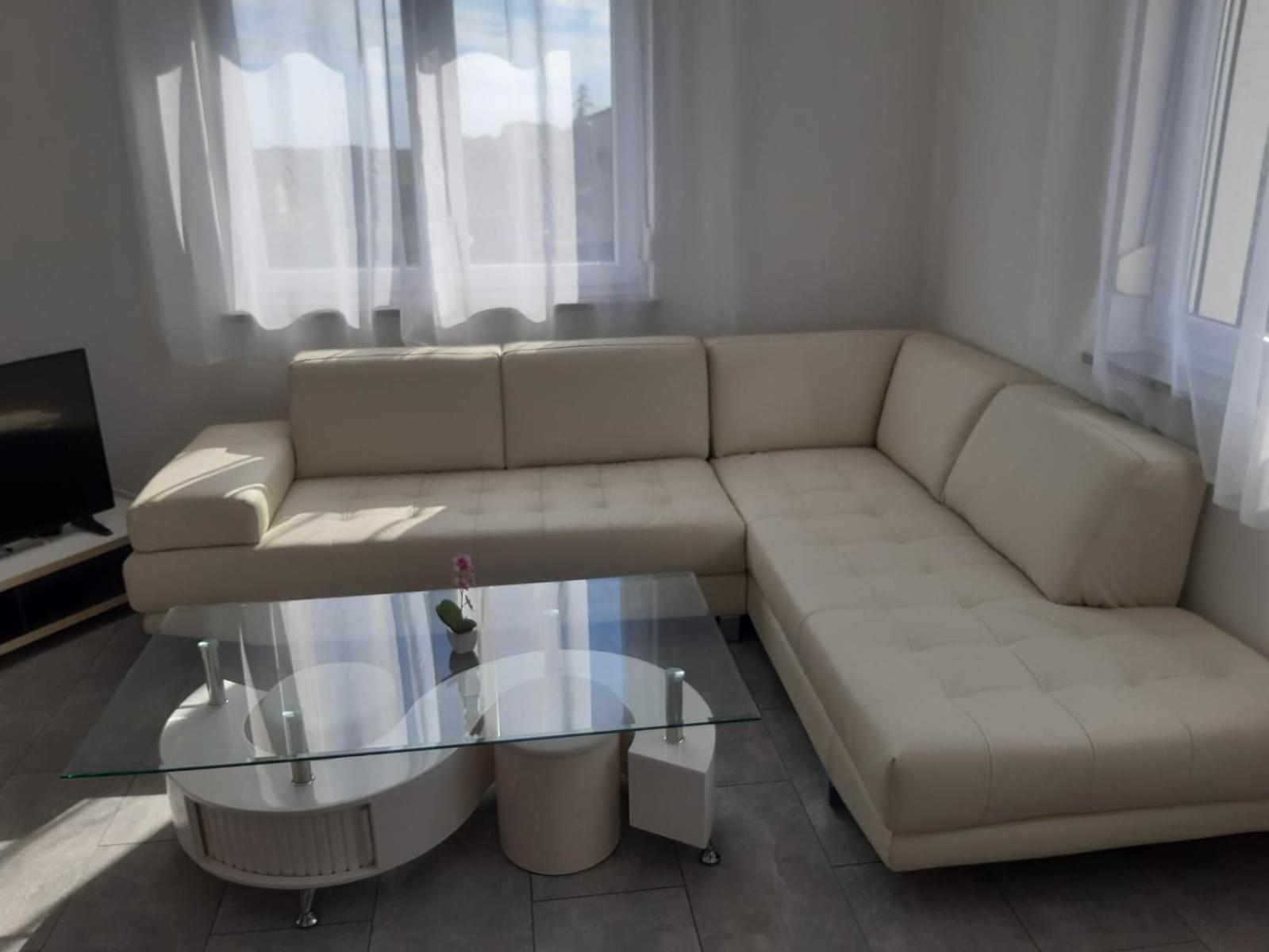 Apartments Ivana With The Pool روفينجسكو سيلو المظهر الخارجي الصورة